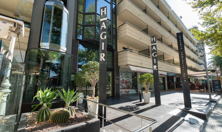 Hotel Agir Fassade