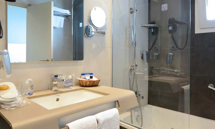 Bathroom premium riviera hotel benalmadena costa